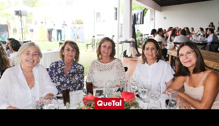  Amalia López, Ana María Elizondo, María Eugenia López, María Esther Torres y Mayú Cadena.