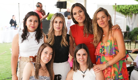  Sofi Grijalva, Paty, Pilar Allende, Marcela Torres, Gaby Villaseñor y Montse Cortés.