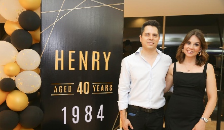  Enrique Garza y Montse Gallegos.