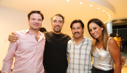  Mauricio, Wilfrido Martínez, Guillermo Rodríguez y Gloria Leal.