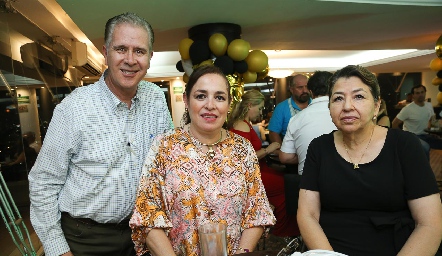  Gonzalo Ortuño, Rosalba Medina y Ada Andrade.