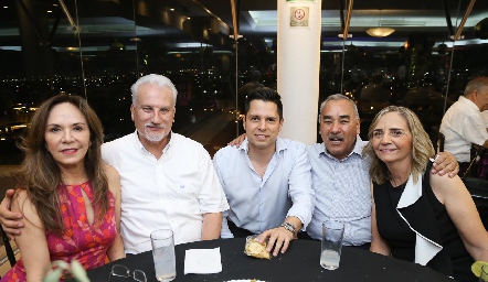  Laura América Maldonado, José Mejía, Enrique Garza, Héctor Gallegos y Mari Loza.