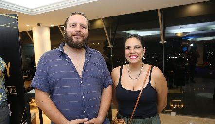  Claudio Aldrette y Mariana Nieto.