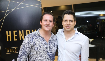  Gustavo Lapuente y Enrique Garza.