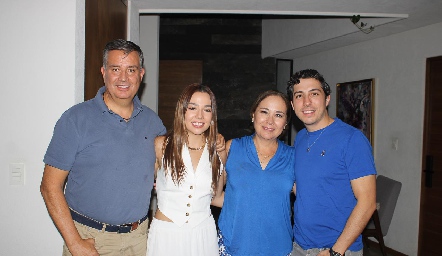  Roberto Michel, Ale Michel, Alejandra Gordoa y Roberto Michel.