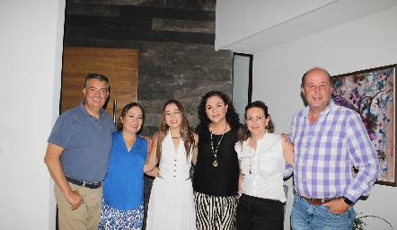  Roberto Michel, Alejandra Gordoa, Ale Michel, Mónica Carbajal, Graciela Hernández e Ignacio Michel.