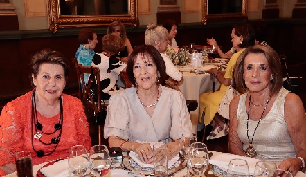  Margarita Guerra, Ángeles Guerra y Martha Elena Espinosa.