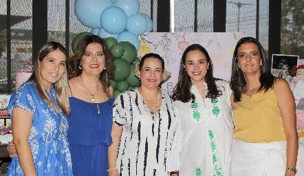  Cristina Kasis, Cristina Galán, Pita Retes, Bárbara Mejía y Daniela Rivero.