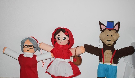  Piñatas.