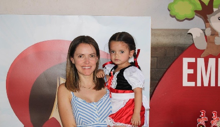  Adri Medina y Emilia.