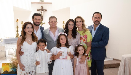  PRIMERA COMUNIÓN DE EMILIA Y JUAN CARLOS FERES.