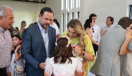 PRIMERA COMUNIÓN DE EMILIA Y JUAN CARLOS FERES.