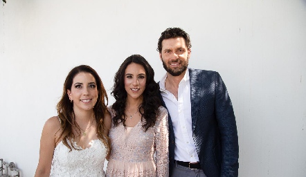  Itzel Herrera, Irasema Abud y Andrés Medina.
