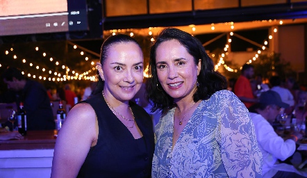  Carla Ruiz y Alma Méndez.