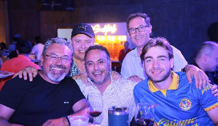  Carlos Celis, Juan Carlos Rangel, Ramón Pérez, Jaime Delsol y Félix Feres.