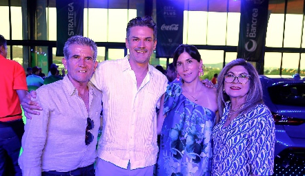  Javier Cuevas, Juan Pablo Rivera, Melina Cuevas y Marcela Serna.