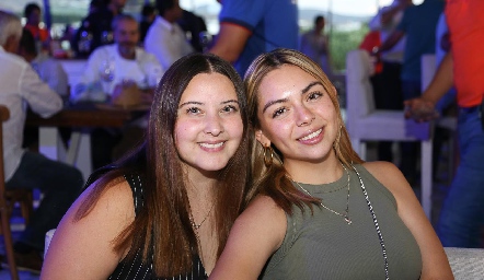  Ada Salinas y Alhelí Sánchez.