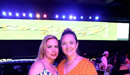  Fernanda de la Vara y Paulina Cornejo.