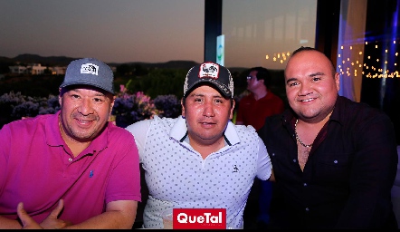  Josué Menchaca, Oscar Lugo y Pedro Campos.