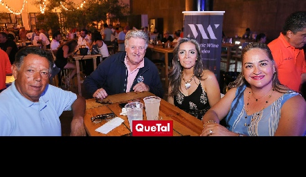  José Luis Meade, Ian, Juana María Jasso y Beatriz Gutiérrez.