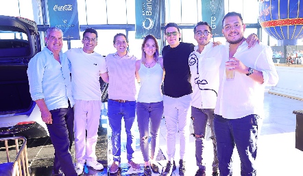  Jorge Pérez, Axel Tello, Andrés Chávez, Fernanda Cardone, Alex Chávez, Azarel y Andrés Rodríguez.