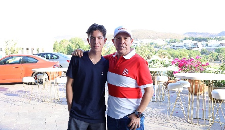 Mauricio Salinas e Ignacio Salinas.