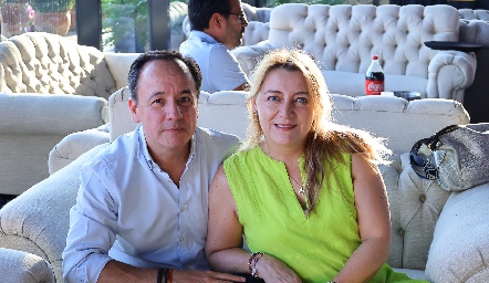  Christian Naranjo y Mildret del Valle.