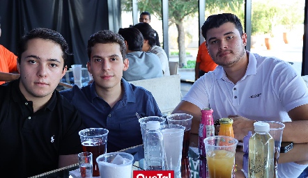  Carlos Díaz, Emiliano Aguilar y Eduardo Bernal.