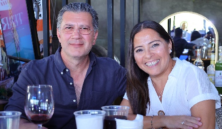  David Salinas y Diva Gallegos.