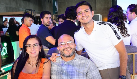  Violeta García, Horacio Rodríguez y Horacio Rodríguez.
