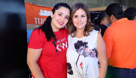  Betty Sepúlveda y Carla Flores.