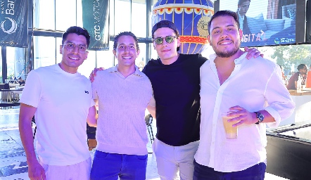  Axel Tello, Andrés Chávez, Alex Chávez y Andrés Rodríguez.