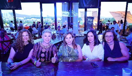  Yiyi Cantalapiedra, Margarita Padilla, Ana María Medellín, Alma Méndez y Laura Hallal.