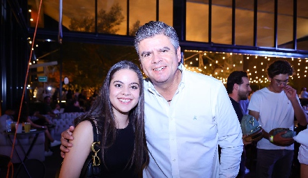  Monserrat Ortiz y Julián Ortiz.
