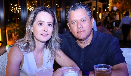  Gaby Acosta y Pepe Guevara.