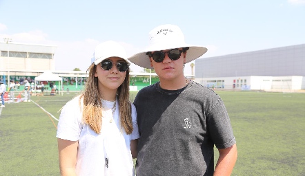  Bárbara Lafuente y Andrés Cambeces.