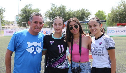  Antonio Venegas, Renata Castro, Regina Faz y Victoria Mendoza.