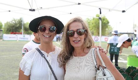  Maricel Gutiérrez y Claudia Quiroz.