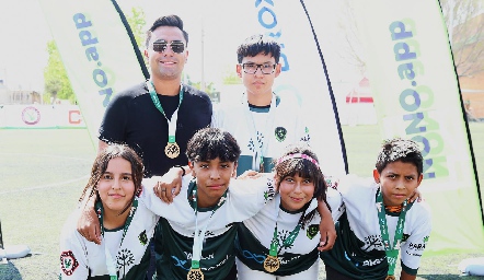  Equipo León.