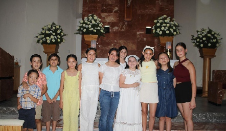 Lourdes y sus amigos.