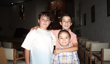  Santiago, Marcelo y Paco.