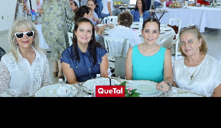  Chayo Ortuño, Begoña López, Graciela López y Chela Wagner.