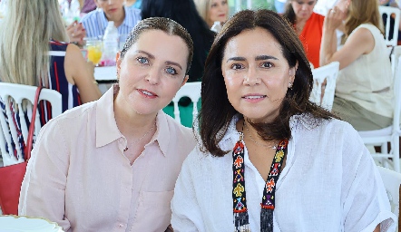  Beatriz Mena y Laura Acosta.