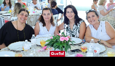  Dalel Kasis, Leticia Pérez, Rebeca Castillo y Georgina Guerrero.