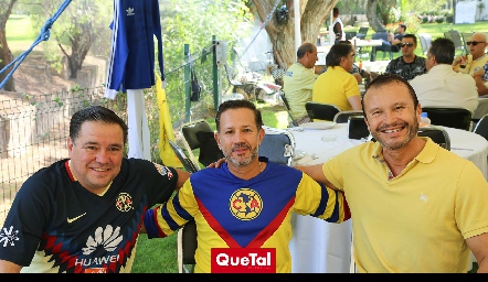  José Luis Valle, Alejandro Lafuente y Marcelo González.