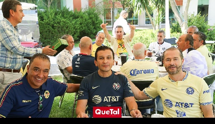  Jesús Medellín, Juan Andrés y Armando Trujillo.