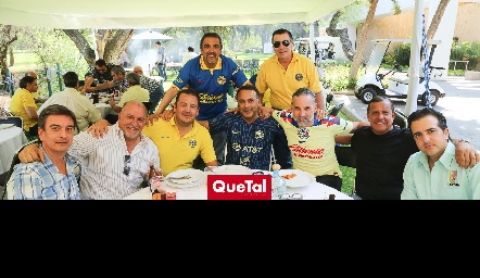  Festejando el Bicampeonato de las Águilas del América.