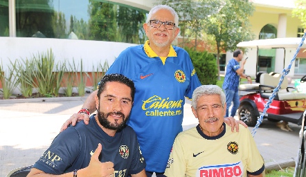  Víctor Pérez, Rogelio Alvarado y Víctor Pérez.
