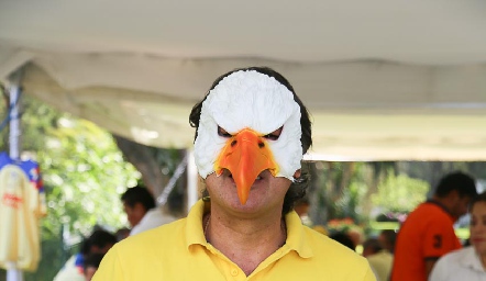  Chavo Lozano.