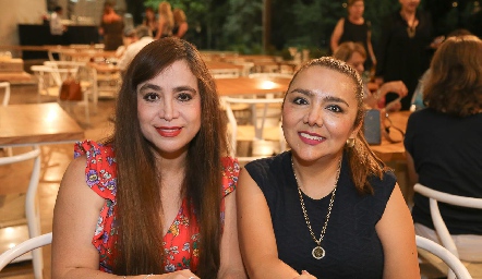  Bea Medellín y Rocío Cárdenas.